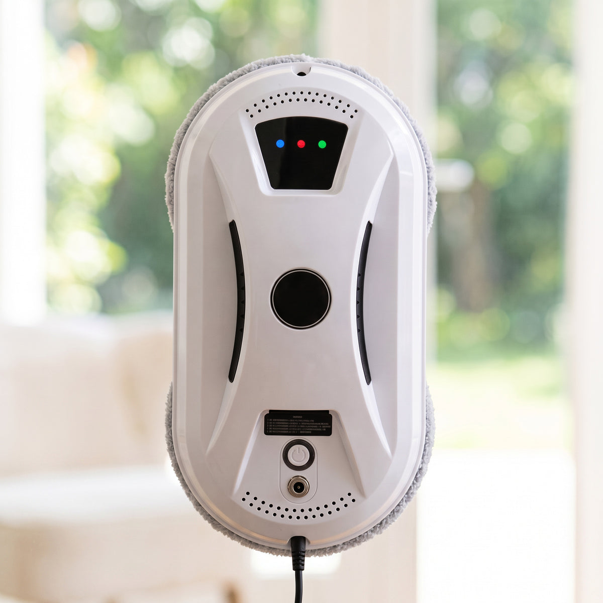 robot lave vitre blanc